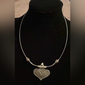 Silver tone boho metal heart necklace NIB